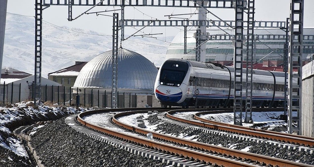 5 şehir arasındaki mesafe yarıya düştü: 2 saat sürecek